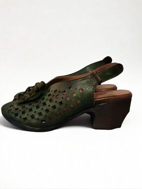 Lartiste Green Leather Flower Sandals Women's Size 37